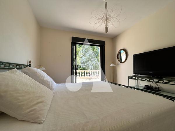 Maison 6 pièces 248 m2