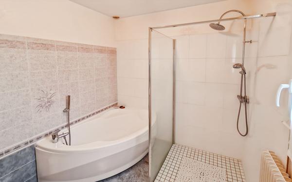 Maison à vendre    4 pièces • 119 m2 Boé