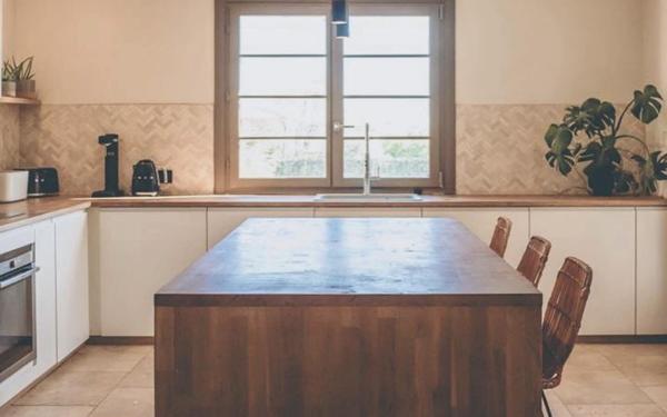 Maison à vendre    5 pièces •  Uzès