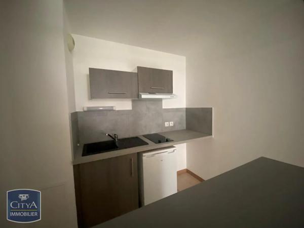 Appartement à louer 2 pièces 37.32m² Layrac (47390)