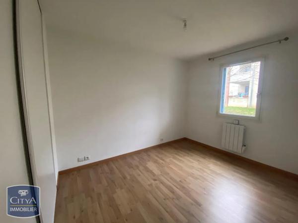 Appartement à louer 2 pièces 37.32m² Layrac (47390)