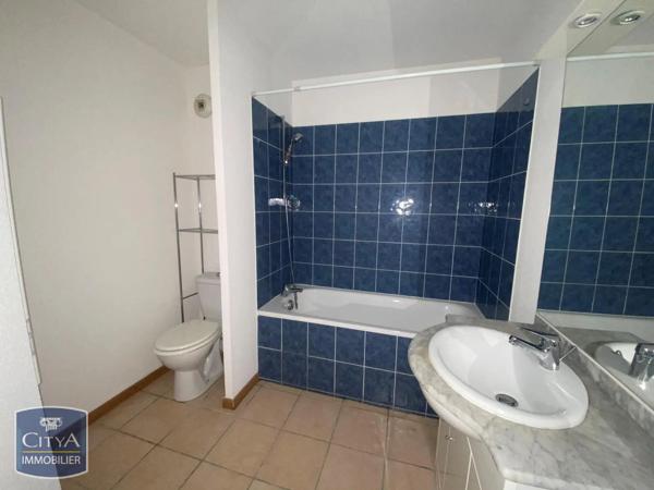 Appartement à louer 2 pièces 37.32m² Layrac (47390)