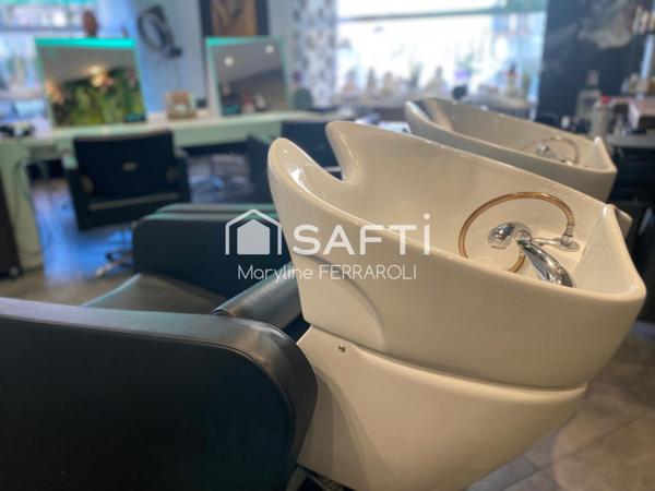 Salon de coiffure 64 m² – Strasbourg Esplanade / Forêt Noire