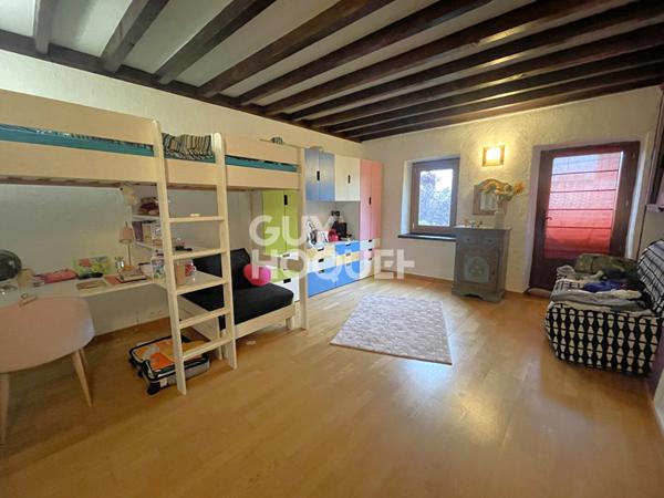 Maison en pierre sur une parcelle de 1680 m²