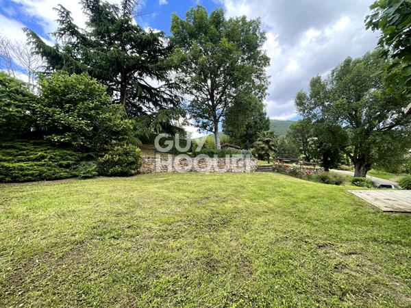 Maison en pierre sur une parcelle de 1680 m²