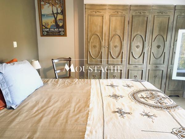 CHARMANTE MAISON TYPE LONGERE - PISCINE & PROCHE COMMERCES -