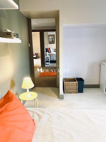 CHARMANTE MAISON TYPE LONGERE - PISCINE & PROCHE COMMERCES -