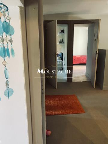 CHARMANTE MAISON TYPE LONGERE - PISCINE & PROCHE COMMERCES -