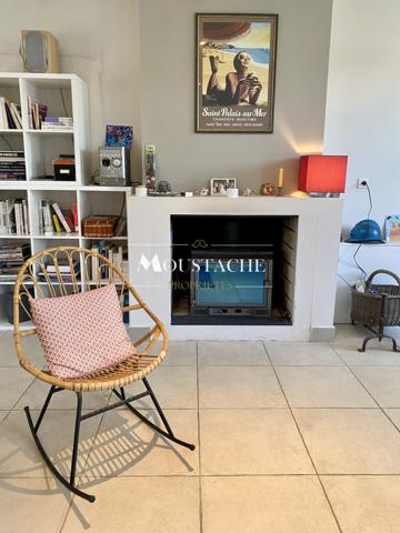 CHARMANTE MAISON TYPE LONGERE - PISCINE & PROCHE COMMERCES -