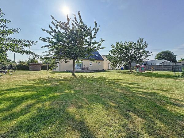 Maison familiale à vendre à Saint Herblon - 4 chambres, grande mezzanine et garage - Terrain de 1600 m²