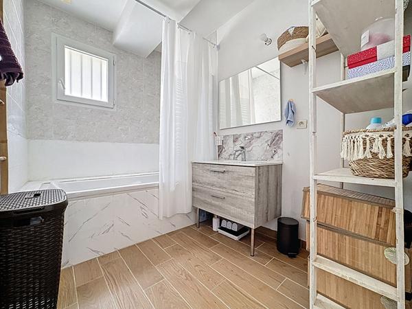 Maison familiale à vendre à Saint Herblon - 4 chambres, grande mezzanine et garage - Terrain de 1600 m²