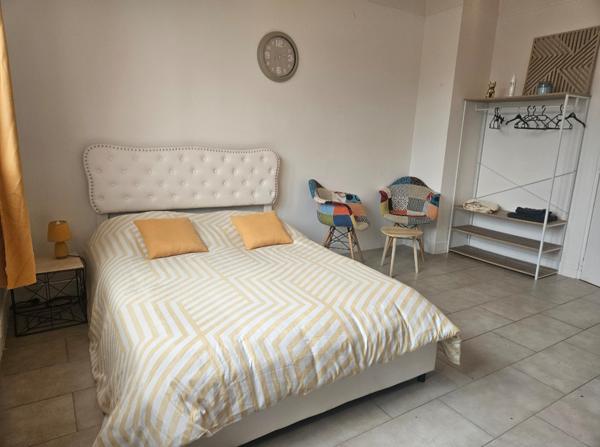 Itteville (91760) T1 refait à neuf avec garage double en option pouvant être aménagé en pièces supplémentaires