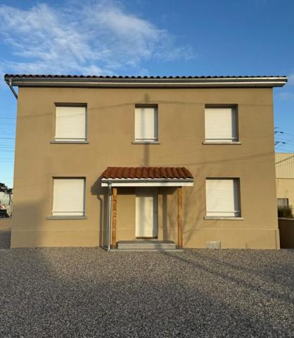 Saint Priest (69800), Maison 6 pièces de 170m² avec dépendance. Idéal Artisan!