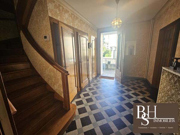 Poitiers Bel Air, Maison 125 m² avec 3 chambres, garage et jardin.
