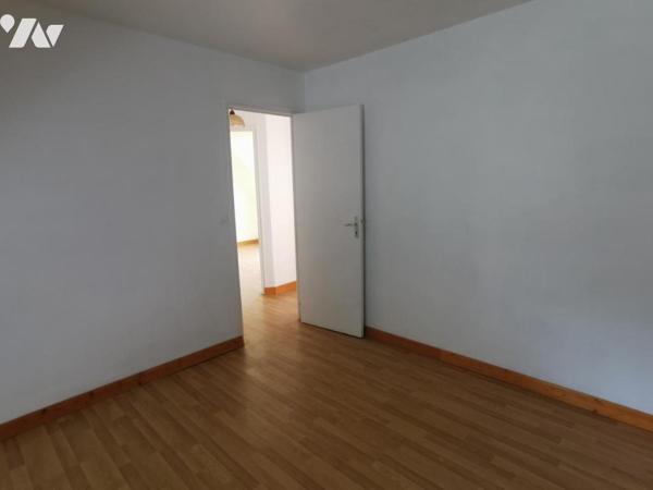 maison récente située en impasse avec 4 chambres proche commerces