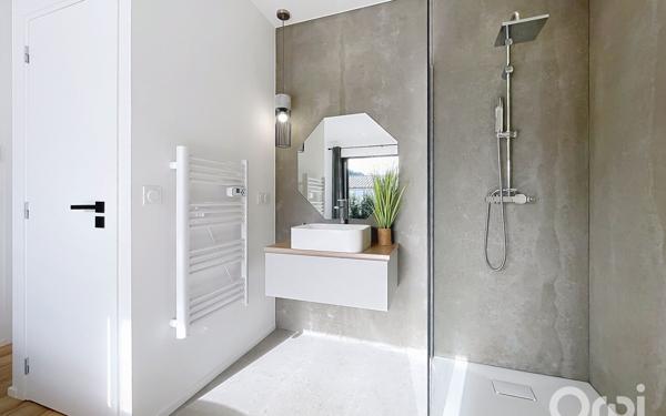 Maison à vendre    4 pièces •  Lecci