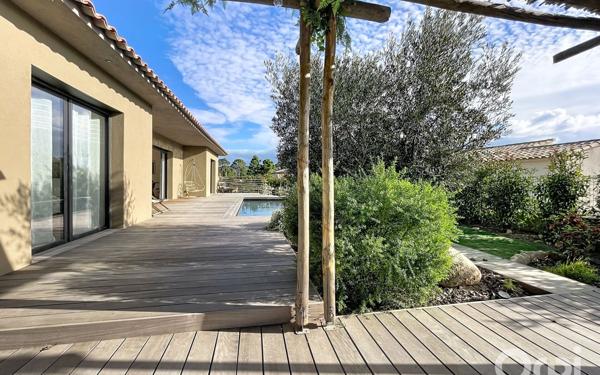 Maison à vendre    4 pièces •  Lecci