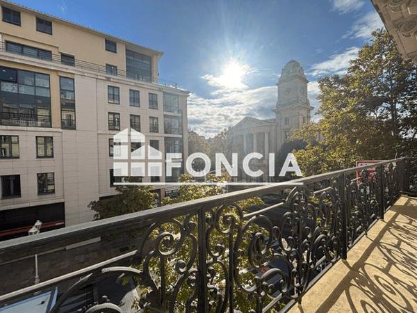 À vendre Appartement 6 pièces 211 m² - Toulon 83000