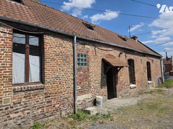 SOMAIN GROUPE DE 2 MAISONS A RENOVER