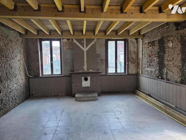 SOMAIN GROUPE DE 2 MAISONS A RENOVER