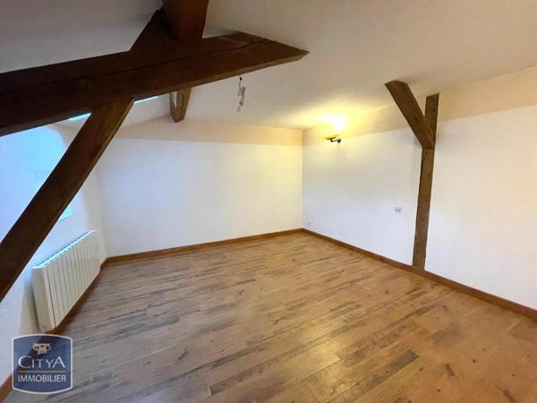 Maison à louer 3 pièces 66m² Le Breuil-sur-Couze (63340)