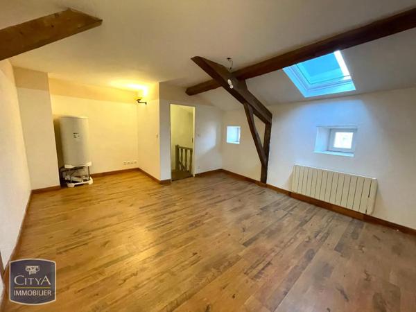 Maison à louer 3 pièces 66m² Le Breuil-sur-Couze (63340)