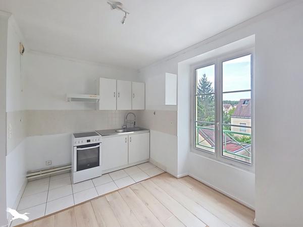 Appartement 221 600 € L'Isle-Adam 2 p 48 m² DPE E