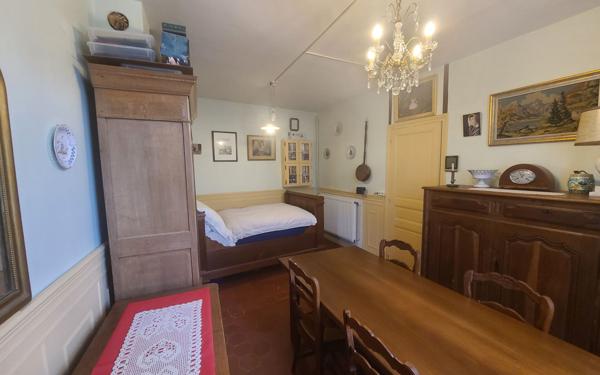 Maison à vendre    2 pièces •  Château-Thierry