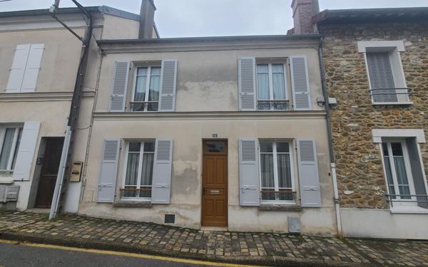 Maison à vendre    2 pièces •  Château-Thierry