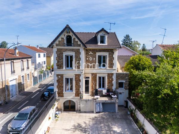 Maison meulière de caractère en bord de Marne
