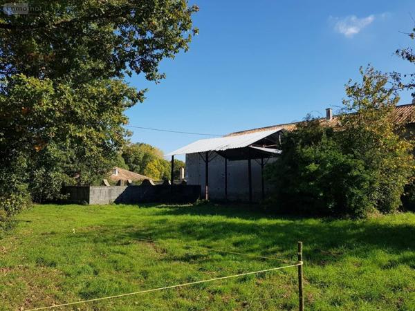 Terrain à Batir à vendre à Chiré-en-Montreuil dans la Vienne (86190), ref : L1955