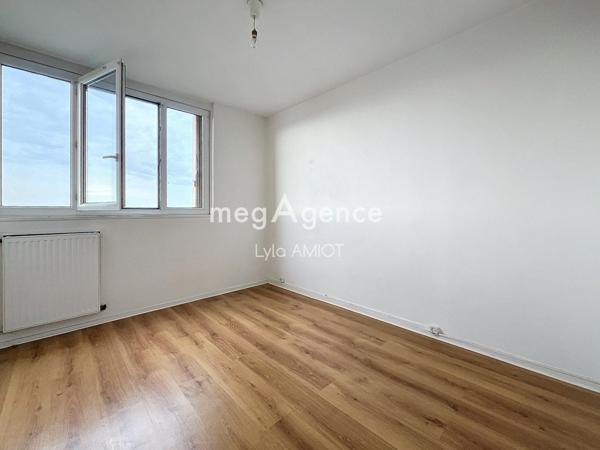 Appartement à POISSY, 78300 - 2 pièces 43m²