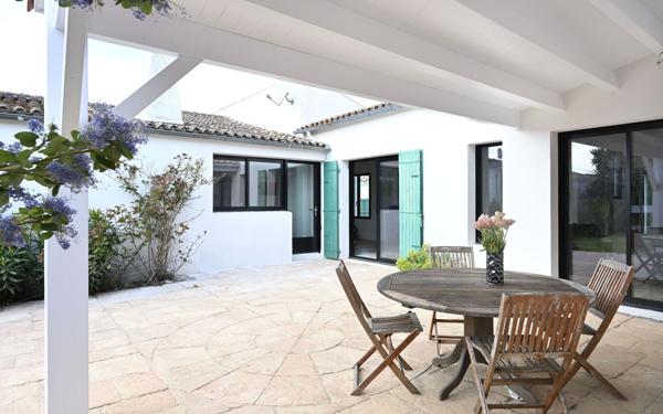 Maison à vendre    5 pièces •  Loix