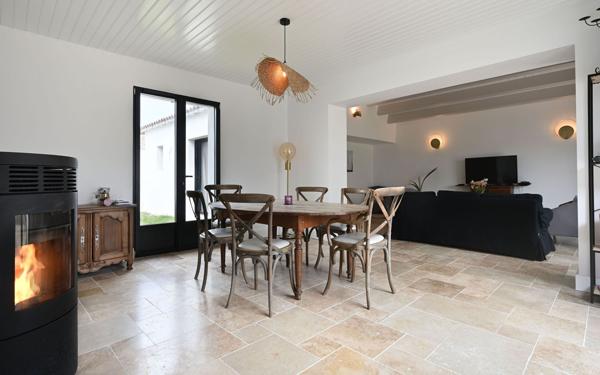 Maison à vendre    5 pièces •  Loix