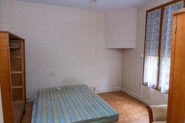 Vente                                                      Maison de ville
                        
                     4 pièces                      69 m2                     à Vierzon