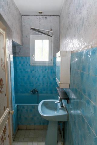 Vente                                                      Maison de ville
                        
                     4 pièces                      69 m2                     à Vierzon