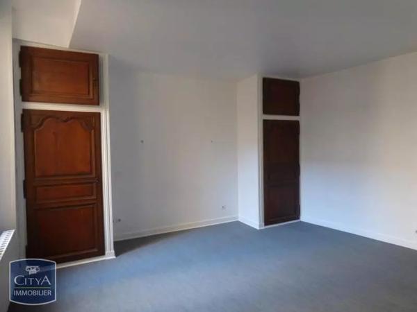 Appartement à louer 4 pièces 121.94m²