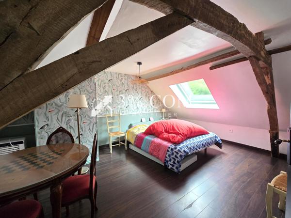 Maison
                                                                                                                                                                                                                                                                                                                        7 pièce(s)                                                                                                                                                                                                          5 chambre(s)                                                                                                                                                                                                          160  m²