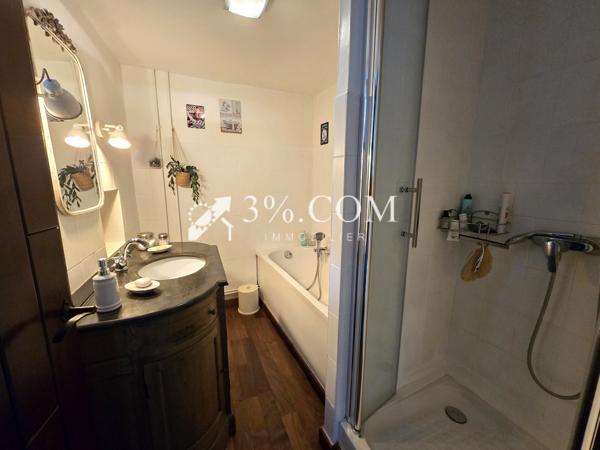 Maison
                                                                                                                                                                                                                                                                                                                        7 pièce(s)                                                                                                                                                                                                          5 chambre(s)                                                                                                                                                                                                          160  m²
