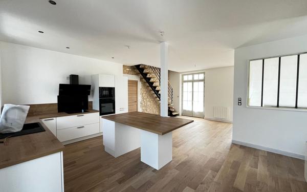 Maison à vendre    4 pièces •  La Rochelle