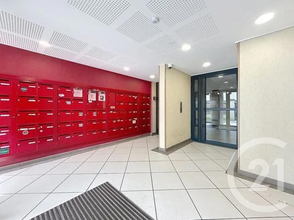 Appartement F3 à vendre  3 pièces - 59,19 m 2   MELUN  - 77