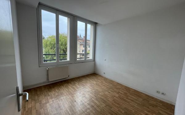 Appartement à louer    2 pièces • 63,35 m2 Saint-Junien