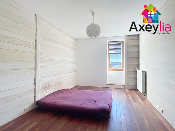 Saint-Bonnet-des-Quarts (42310) A VENDRE - SAINT-BONNET-DES-QUARTS - CORPS DE FERME SUR 2,5 HECTARES DE TERRAIN