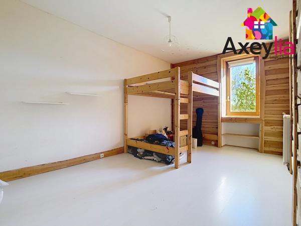 Saint-Bonnet-des-Quarts (42310) A VENDRE - SAINT-BONNET-DES-QUARTS - CORPS DE FERME SUR 2,5 HECTARES DE TERRAIN