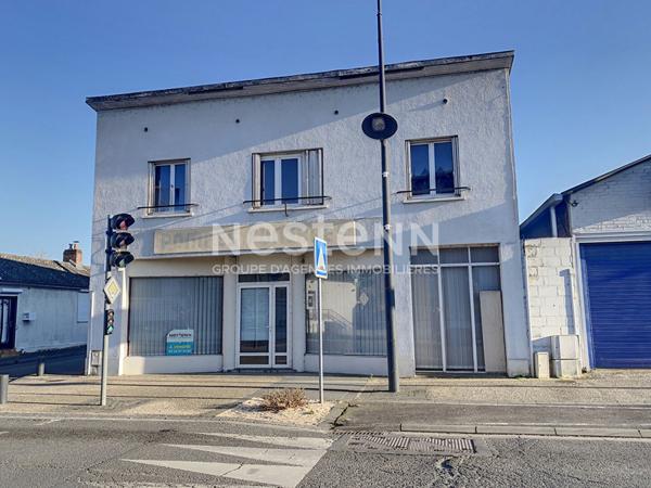 IMMEUBLE DE RAPPORT A VENDRE -  LOCAL COMMERCIAL ET APPARTEMENT  - LA FERE - 3 CHAMBRES