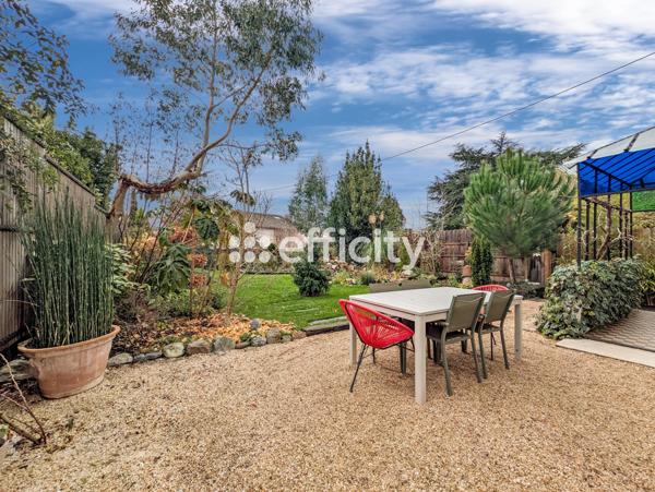 Maison 8 pièces - 170 m² Exclusivité efficity