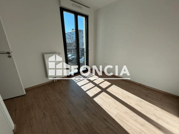 Location Appartement 3 pièces 61.47 m² - 6/8 RUE VALENTIN HAUY Tours 37100