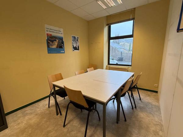 LA ROCHE SUR YON / Vente Local professionnel 140 m²