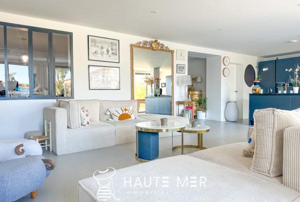 HIPPOCAMPE – Villa T8 de 254 m2 à 1 km d’Arago et de la plage