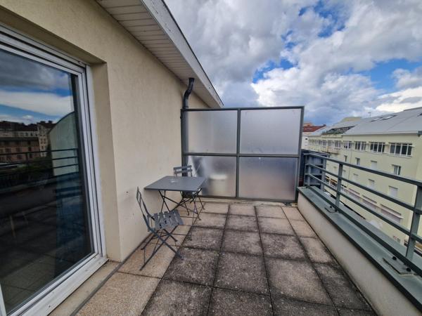 T1 meublé 26.72 m² avec terrasse + Parking